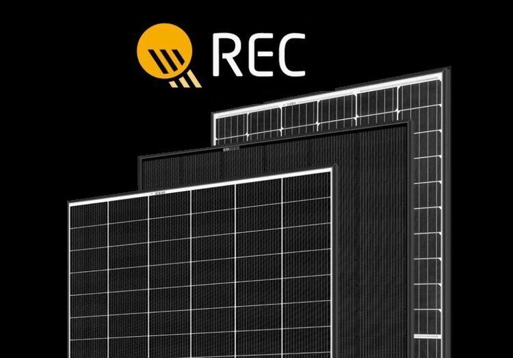 REC_solar_panel_review_logo REC AA Pure-RX 460 W with black frame and black back sheet. 88 half-cut bifacial REC cells