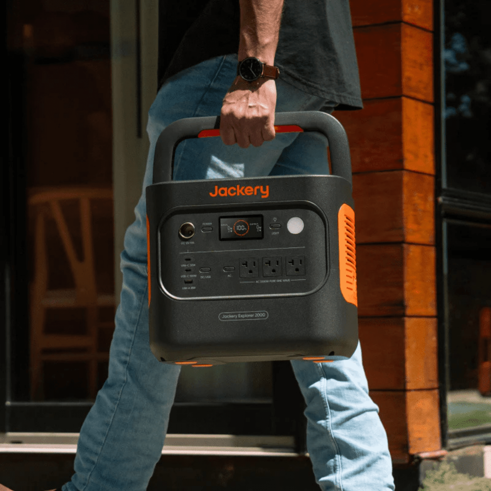 Jackery Explorer 2000 v2 | Portable Power Station