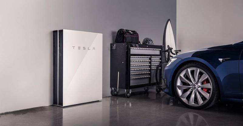 Tesla-Powerwall-Dimensions Tesla Powerwall 2 with solar panels installed