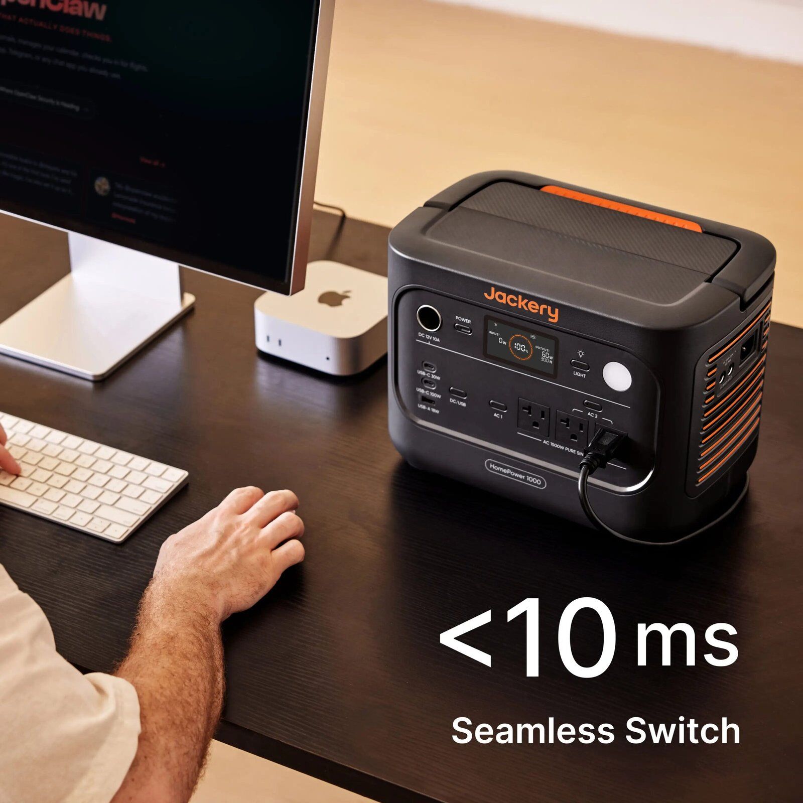 Jackery HomePower 1000 v2 (lifestyle view) Jackery HomePower 1000 v2 lifestyle view